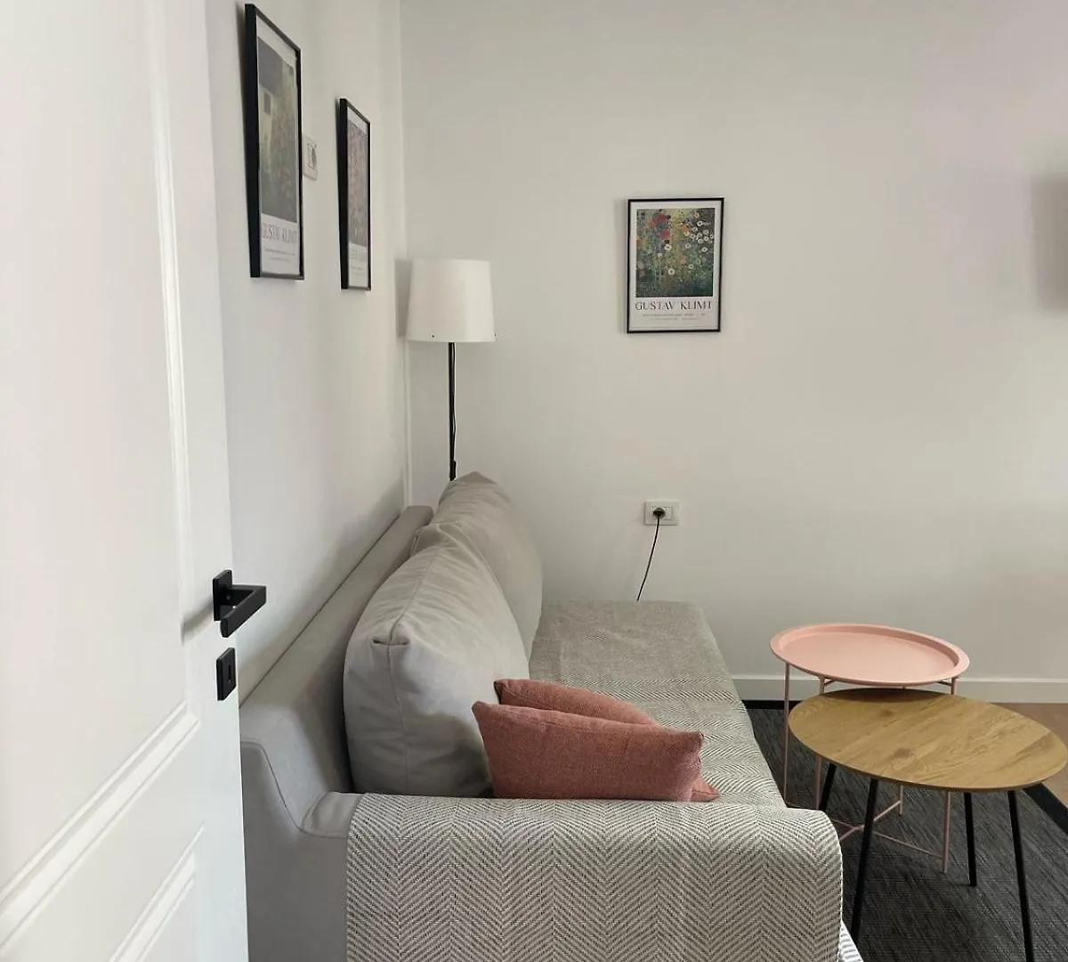Cozy Apartment Near Center Lezhë